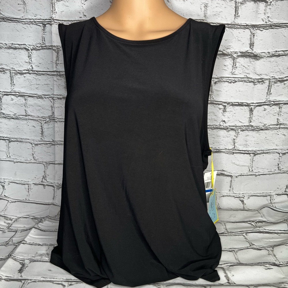 NWT XL Cece Woman Back Cut out Blouse